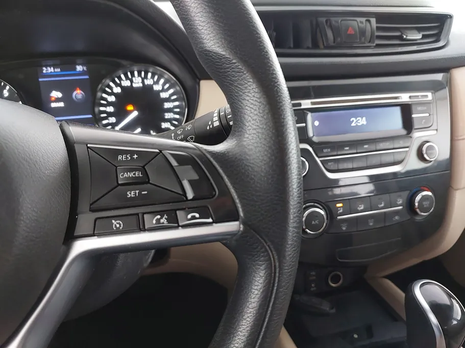 2022 نيسان Xtrail S 5 Seats 