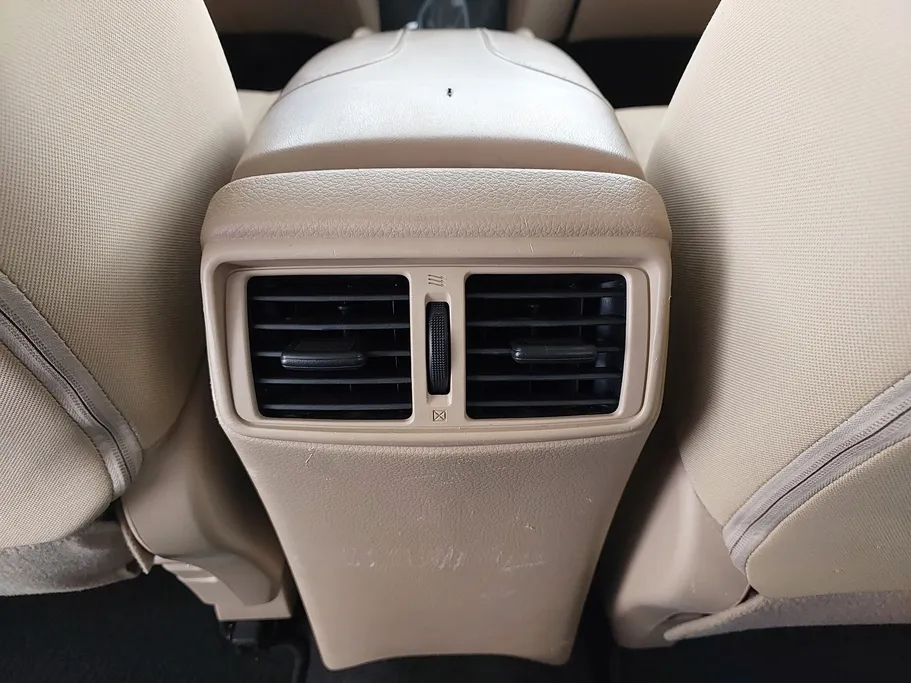 2022 نيسان Xtrail S 5 Seats 