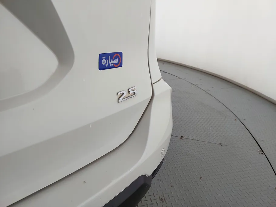 2022 نيسان Xtrail S 5 Seats 