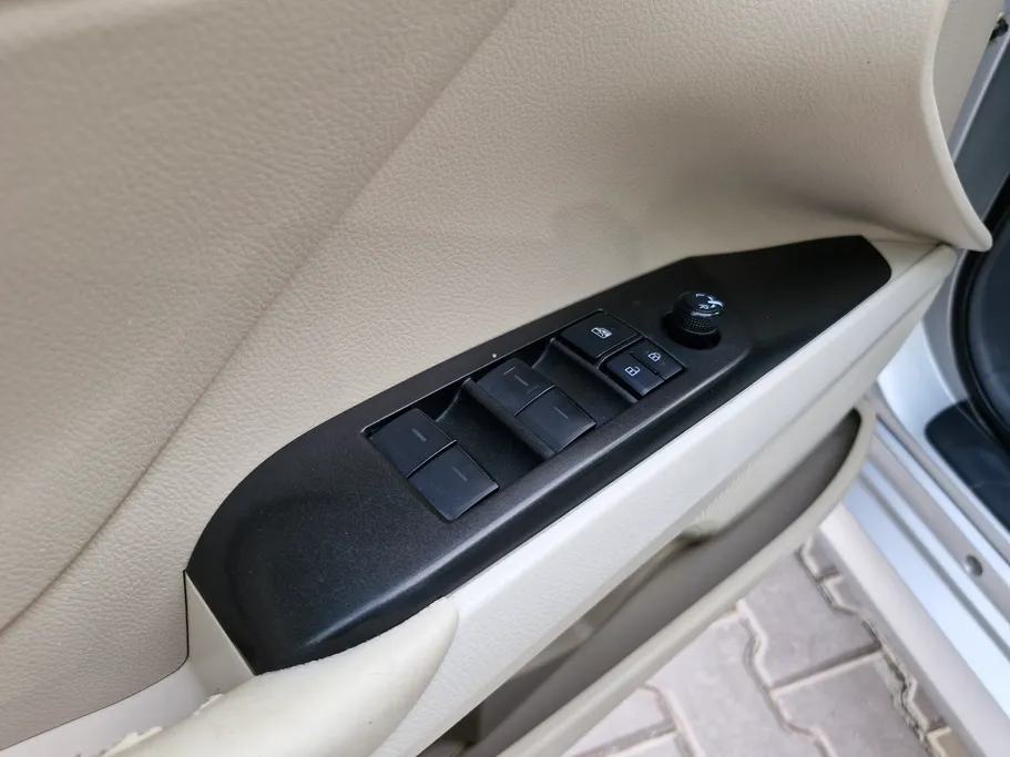 2023 Toyota Camry  LE 