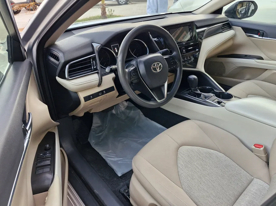 2023 Toyota Camry  LE 