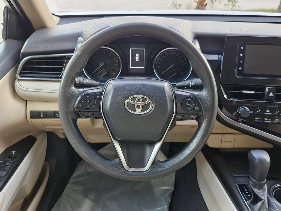 2023 Toyota Camry  LE 