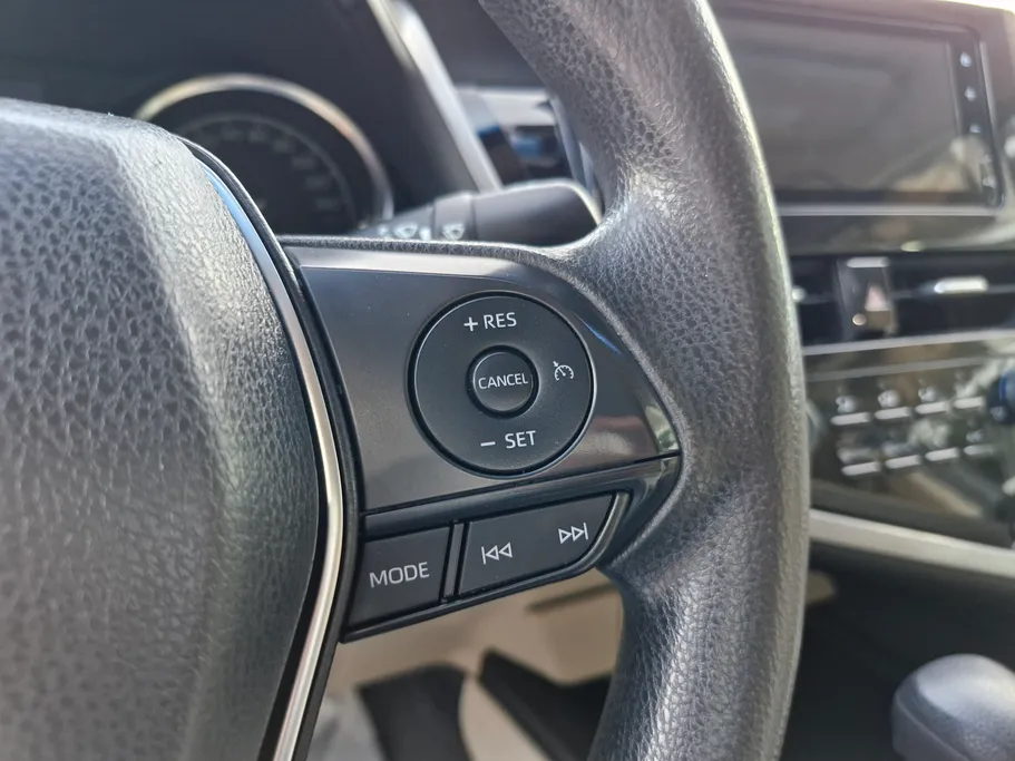 2023 Toyota Camry  LE 