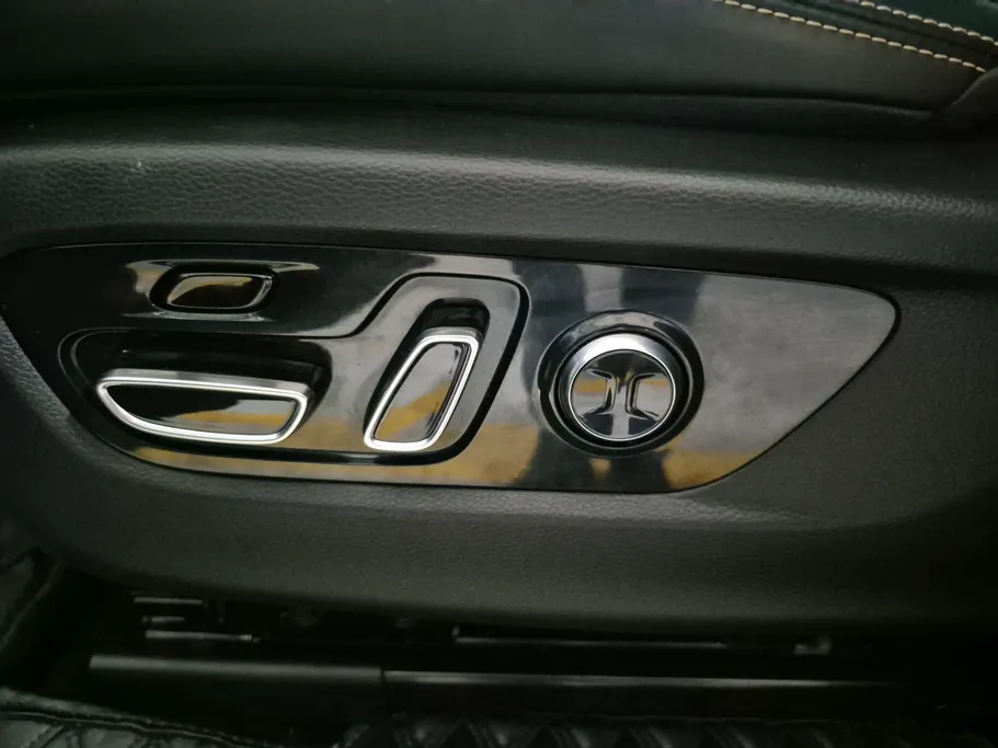 2024 GAC GS8 GT 