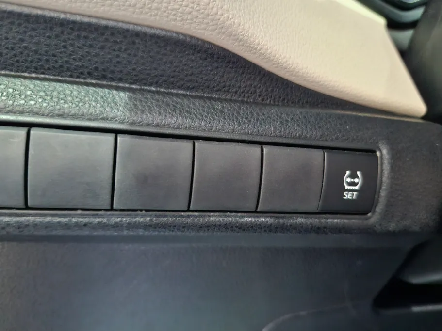 2024 Toyota Corolla XLI 