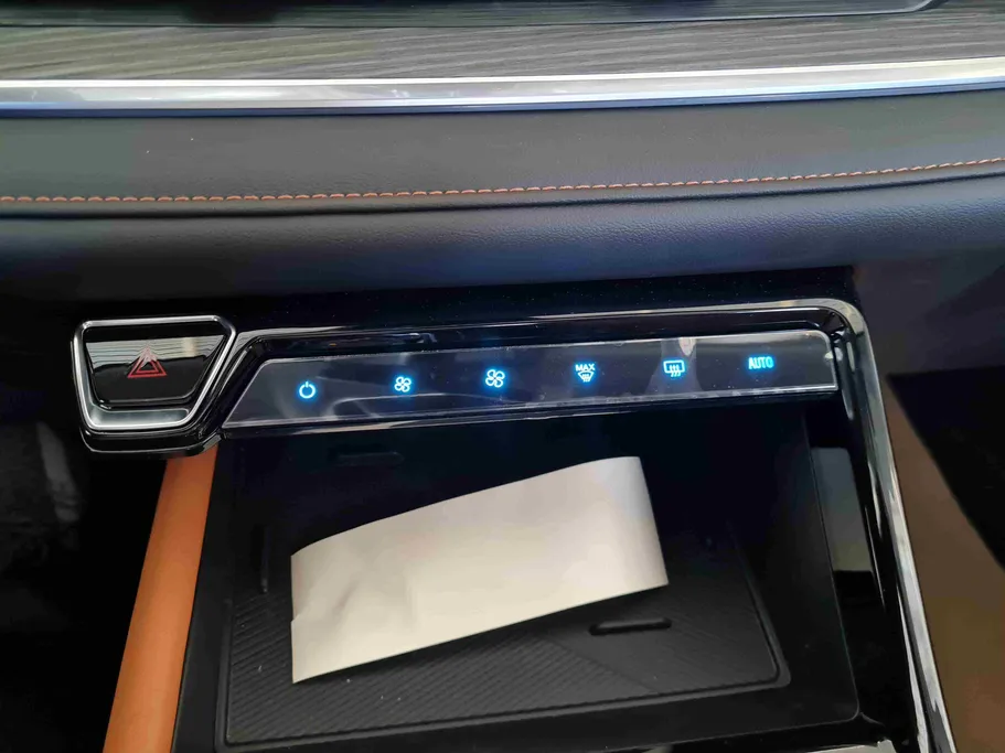 فورد تريتوري تيتانيوم 2026 