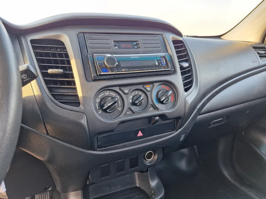 2021 Mitsubishi L200 SC 4x2 