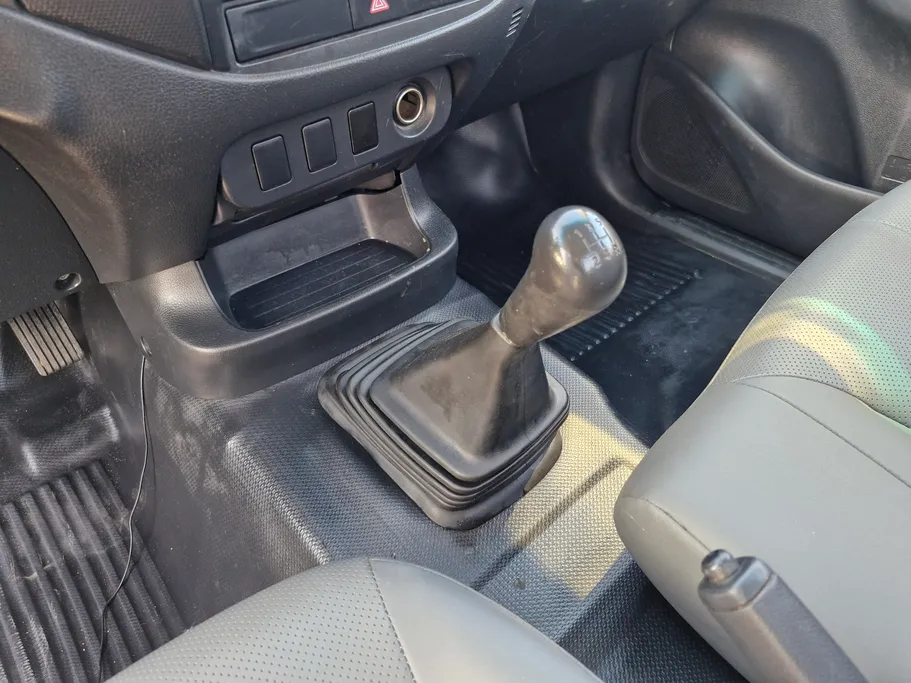 2021 Mitsubishi L200 SC 4x2 