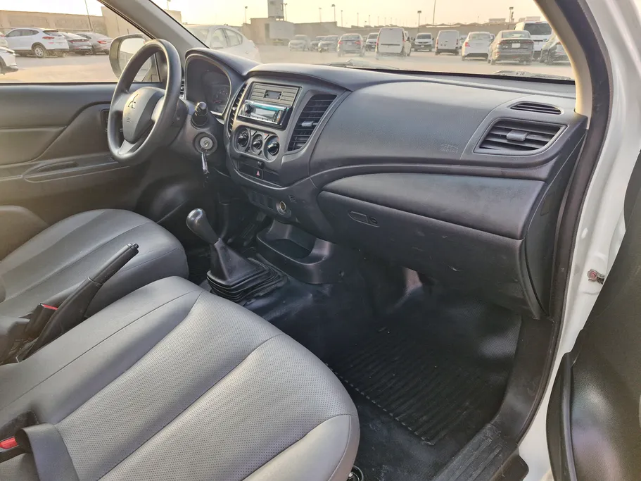 2021 Mitsubishi L200 SC 4x2 
