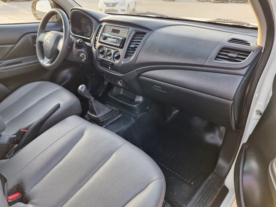 2021 Mitsubishi L200 SC 4x2 
