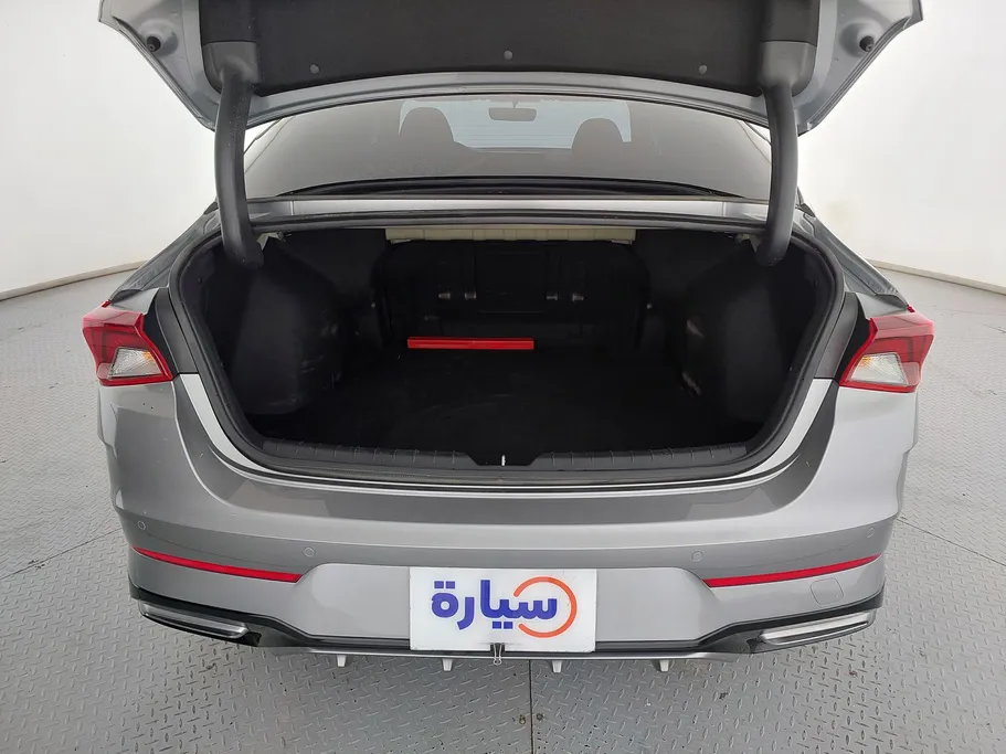 2023 Kia K5 LX2 