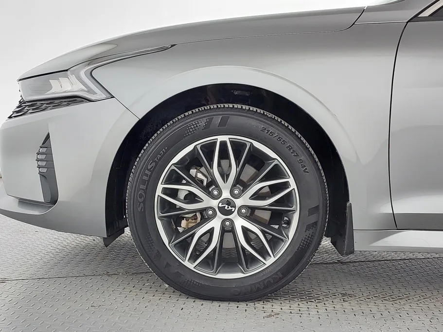 2023 Kia K5 LX2 
