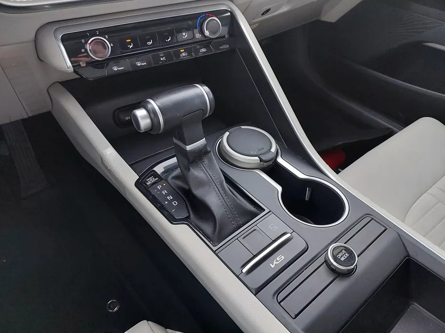 2023 Kia K5 LX2 