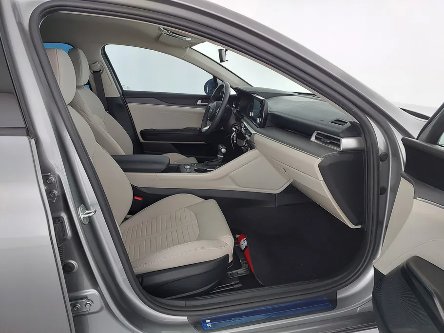 2023 Kia K5 LX2 