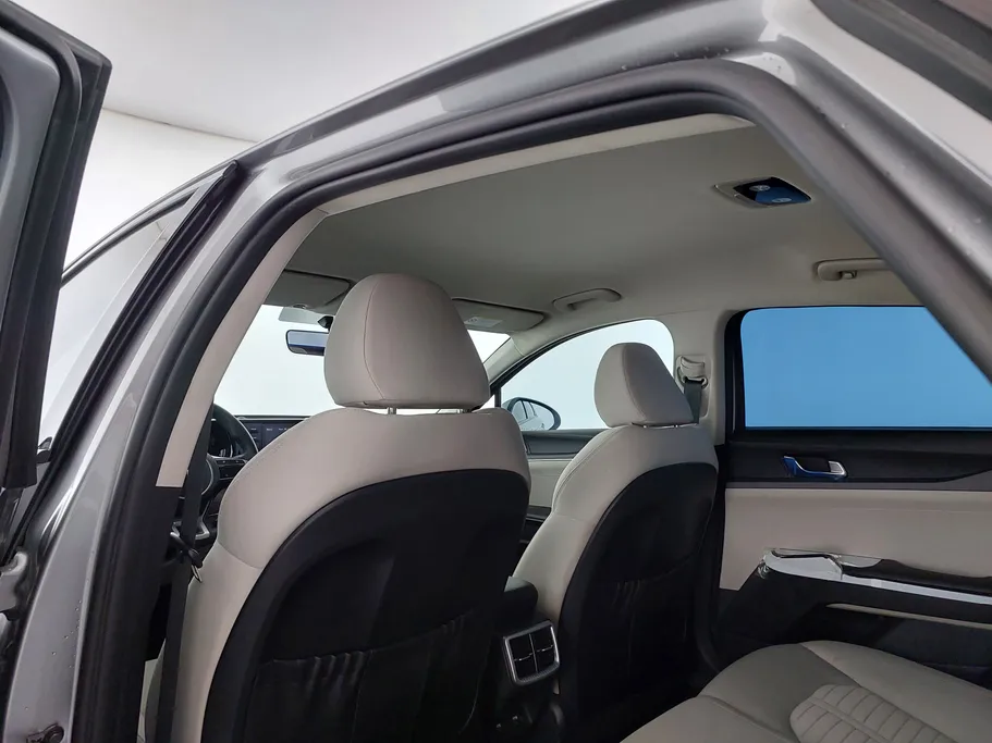 2023 Kia K5 LX2 