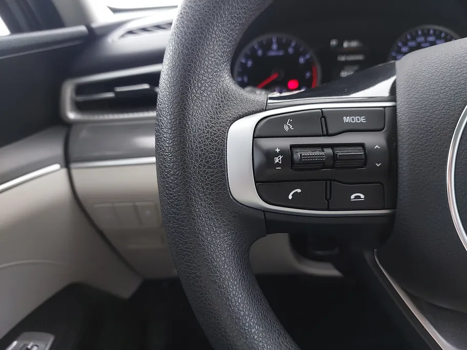 2023 Kia K5 LX2 