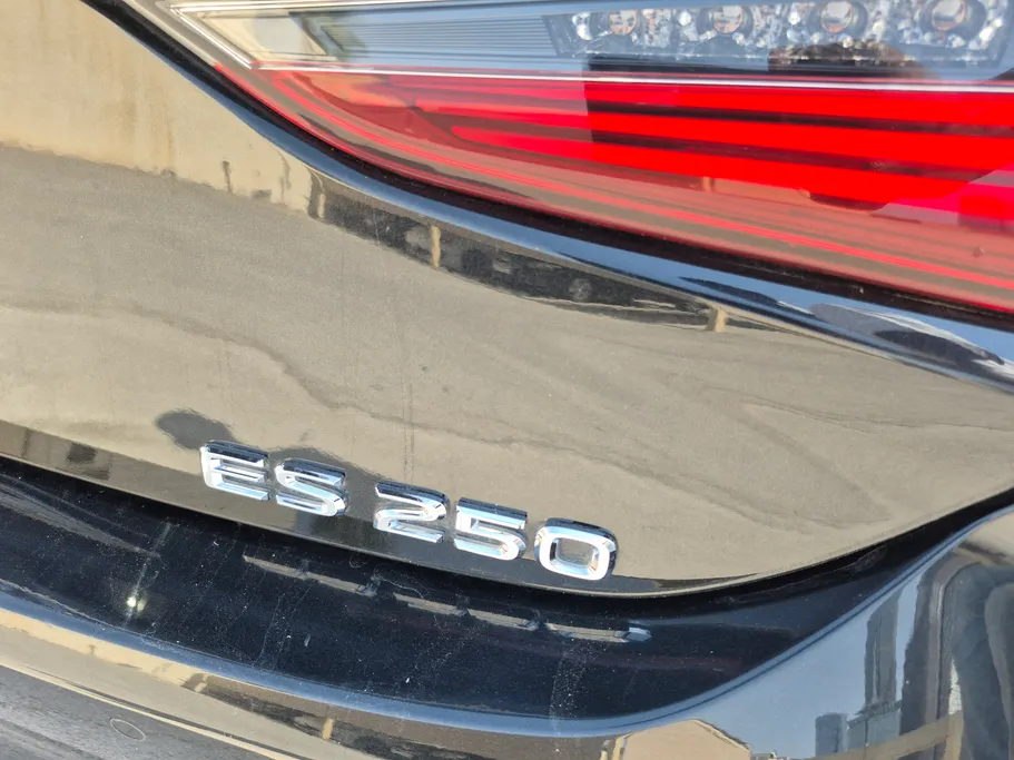 لكزس ES 250 2023 