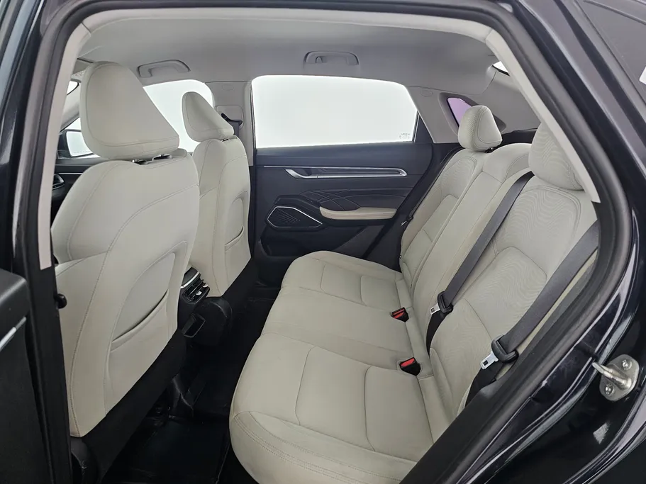 جيلي امجراند GS 2023 