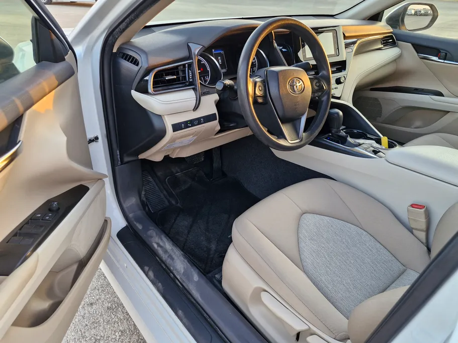 2022 Toyota Camry  LE 