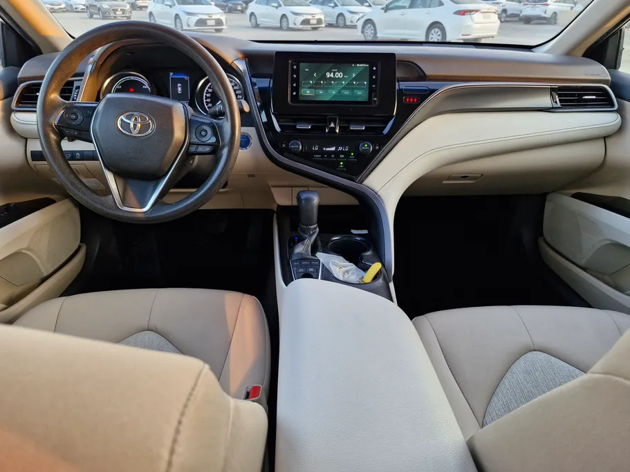 2022 Toyota Camry  LE 