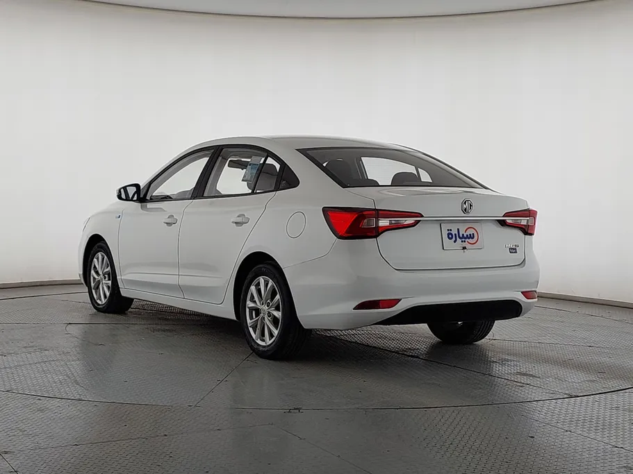 2022 MG 5 STD 