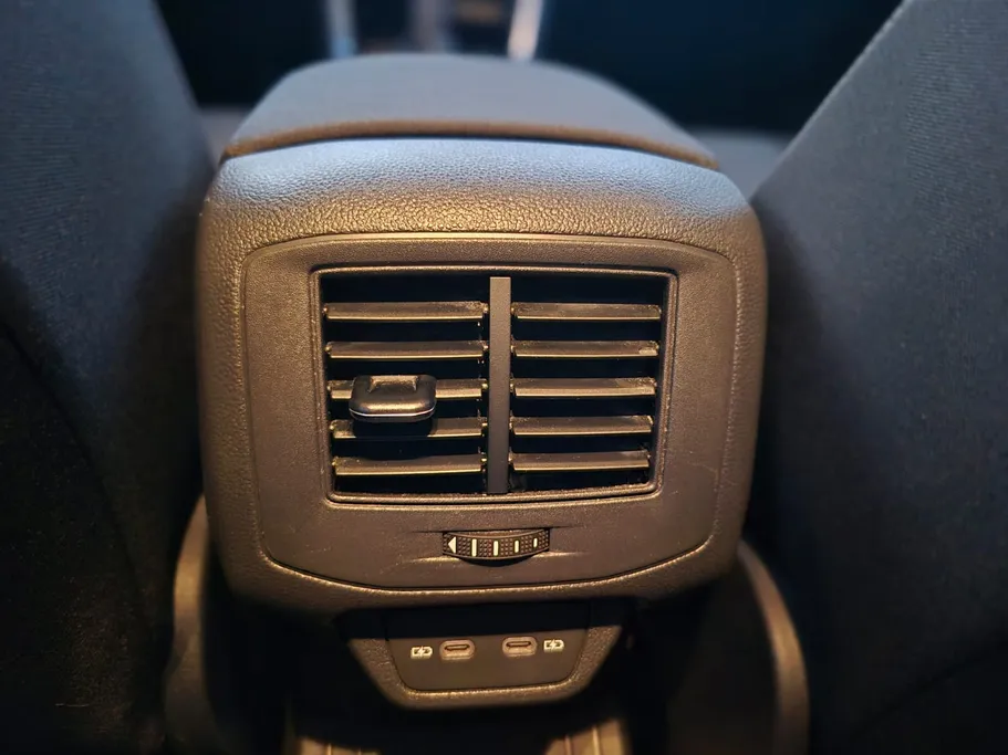 2024 Volkswagen T Roc ترند 