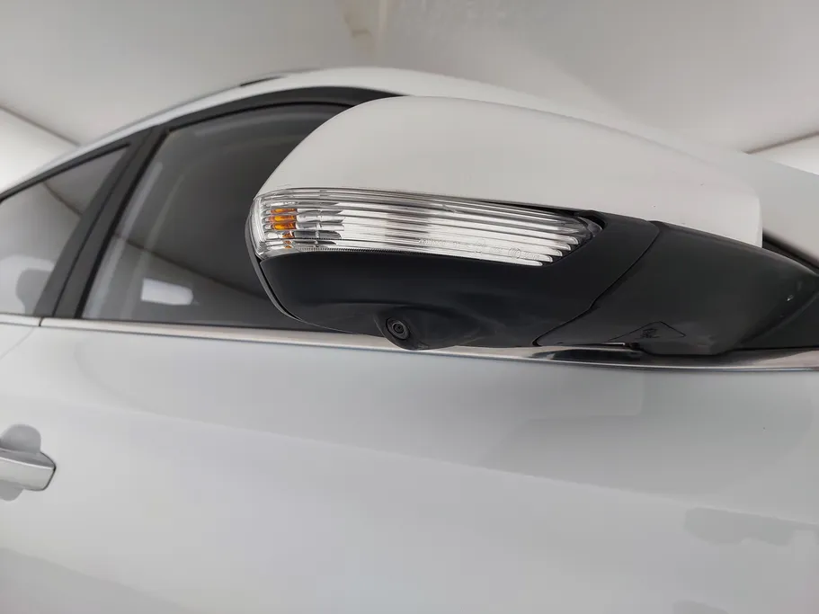 2023 MG ZS LUX 