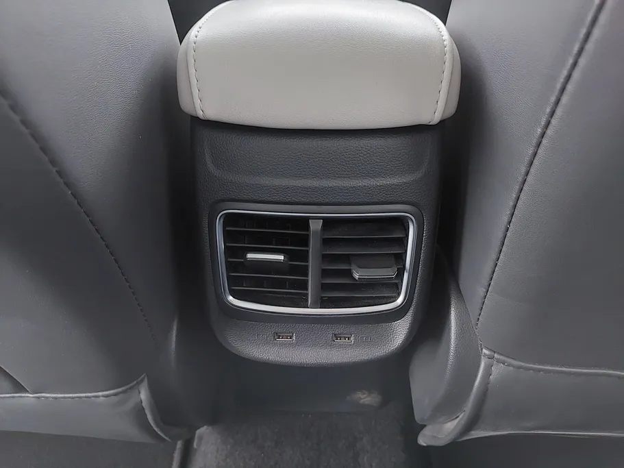 2023 MG ZS LUX 