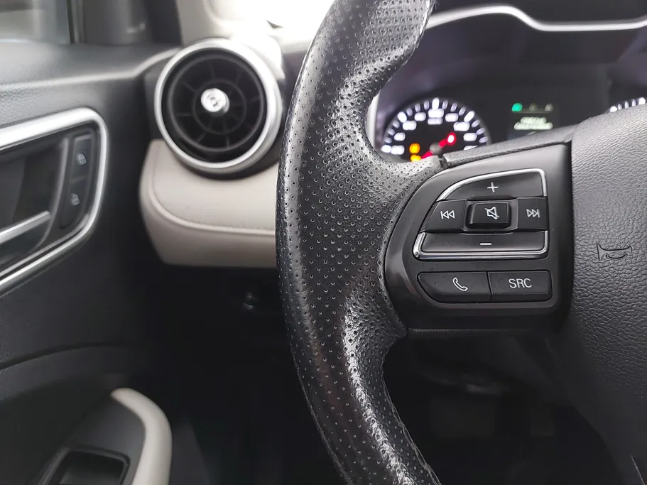 2023 MG ZS LUX 