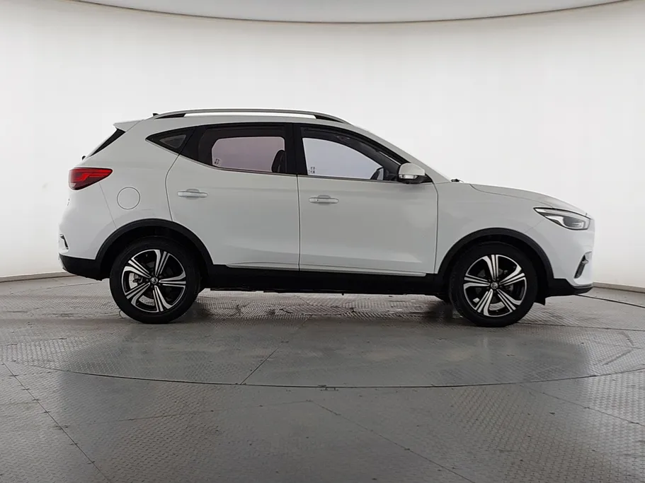 2023 MG ZS LUX 
