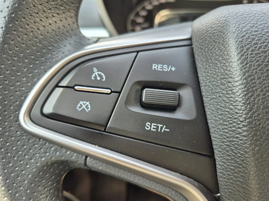 2023 Chevrolet Groove LT 