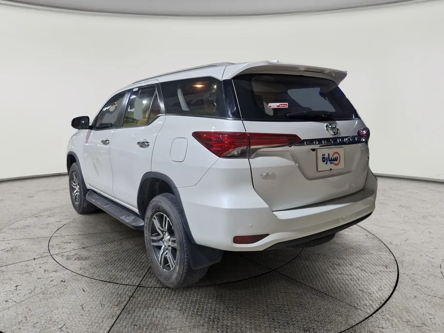 2023 Toyota Fortuner VX 