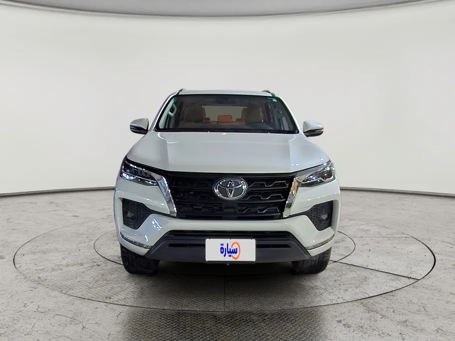 2023 Toyota Fortuner VX 