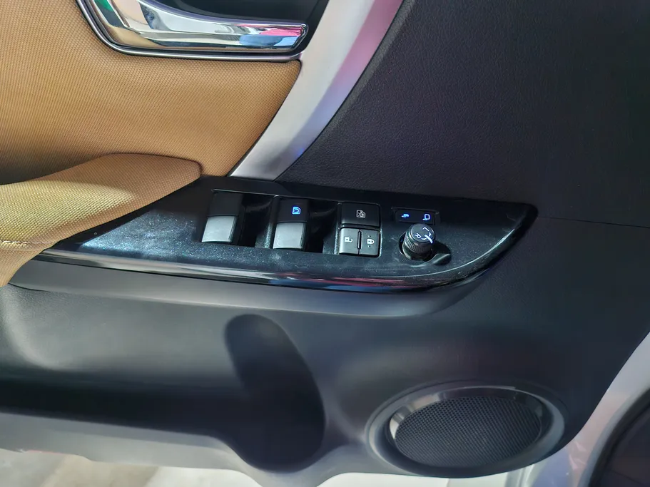 2023 Toyota Fortuner VX 