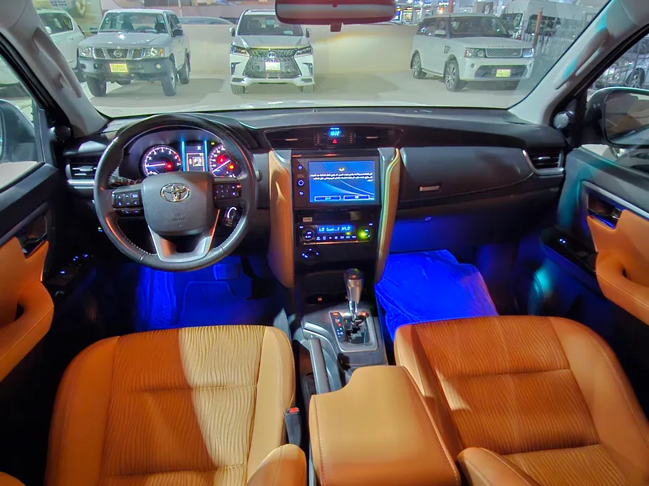 2023 Toyota Fortuner VX 