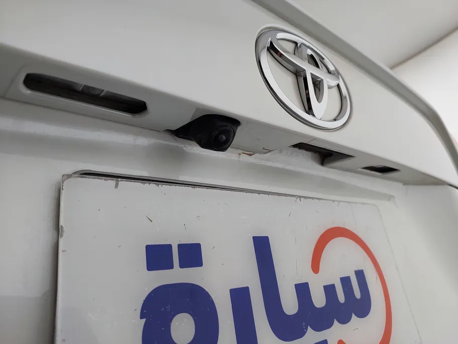 تويوتا راف فور LE 2022 