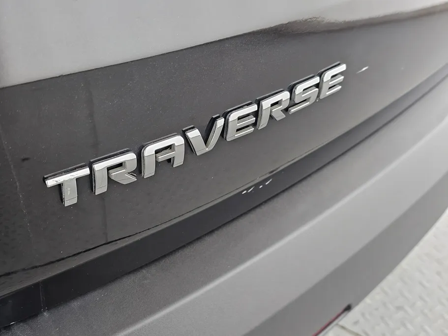 2022 Chevrolet Traverse LS 