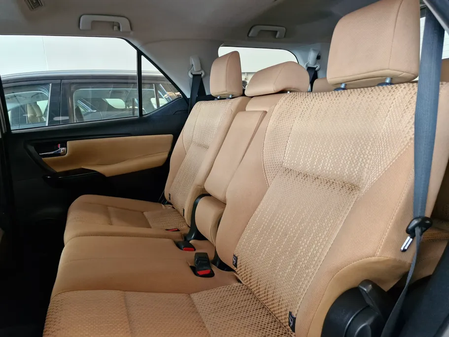 2023 Toyota Fortuner GX 