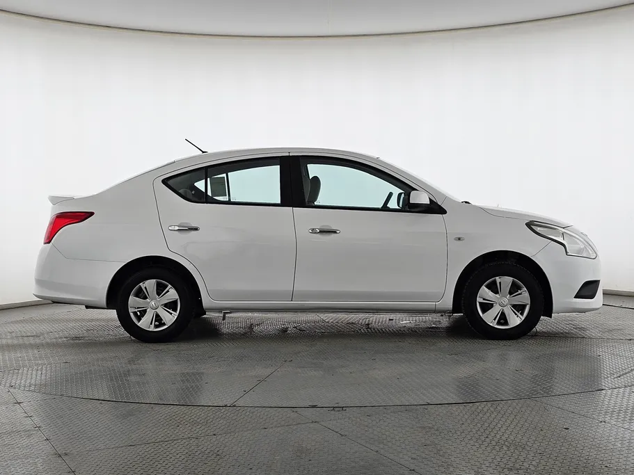 2020 Nissan Sunny SV 