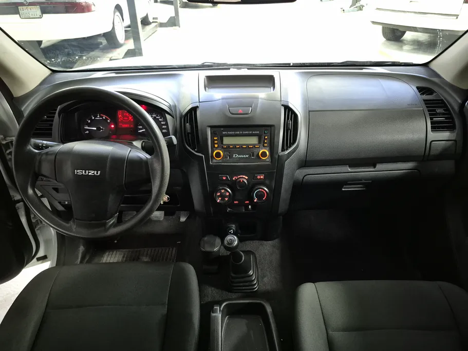 2023 Isuzu D-max DC 4x2 Diesel 