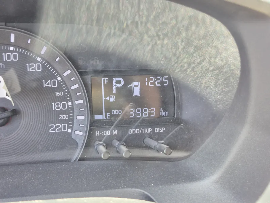 2024 Toyota Yaris  Y 