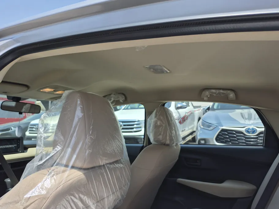 2024 Toyota Yaris  Y 