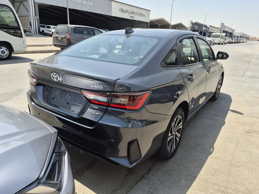 2023 Toyota Yaris  Y Plus 