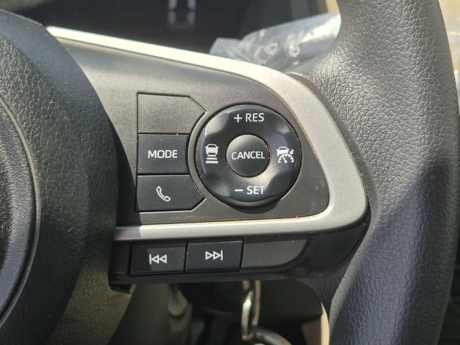 2023 Toyota Yaris  Y Plus 