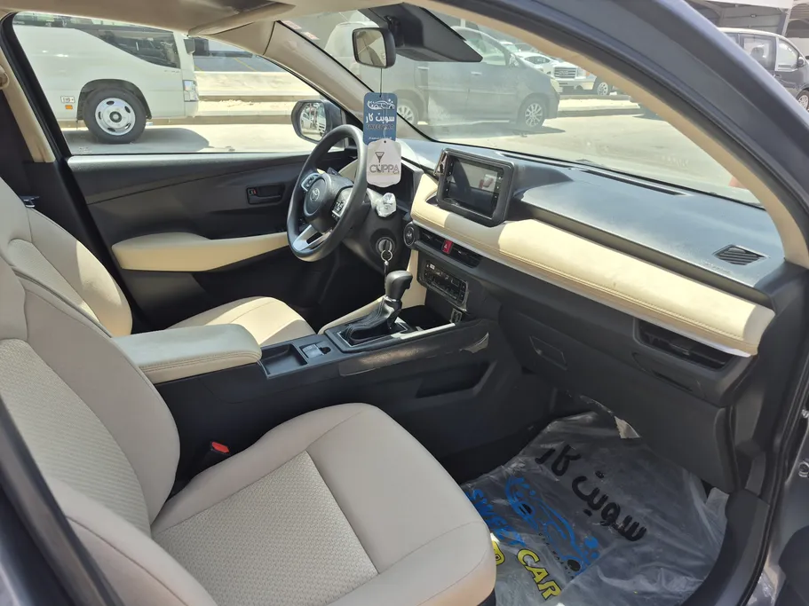 2023 Toyota Yaris  Y Plus 