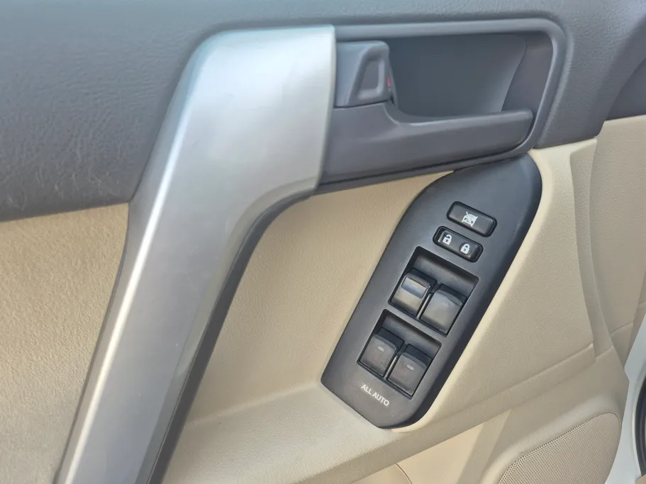 2023 Toyota Prado TXL1 V6