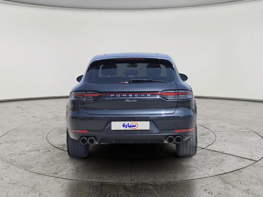 2021 Porsche Macan BASE 