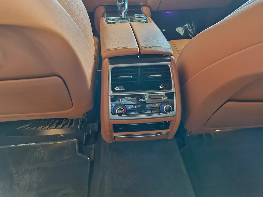 2018 BMW 7 Series 740Li 