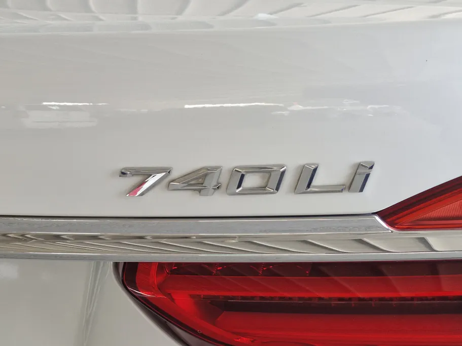 2018 BMW 7 Series 740Li 