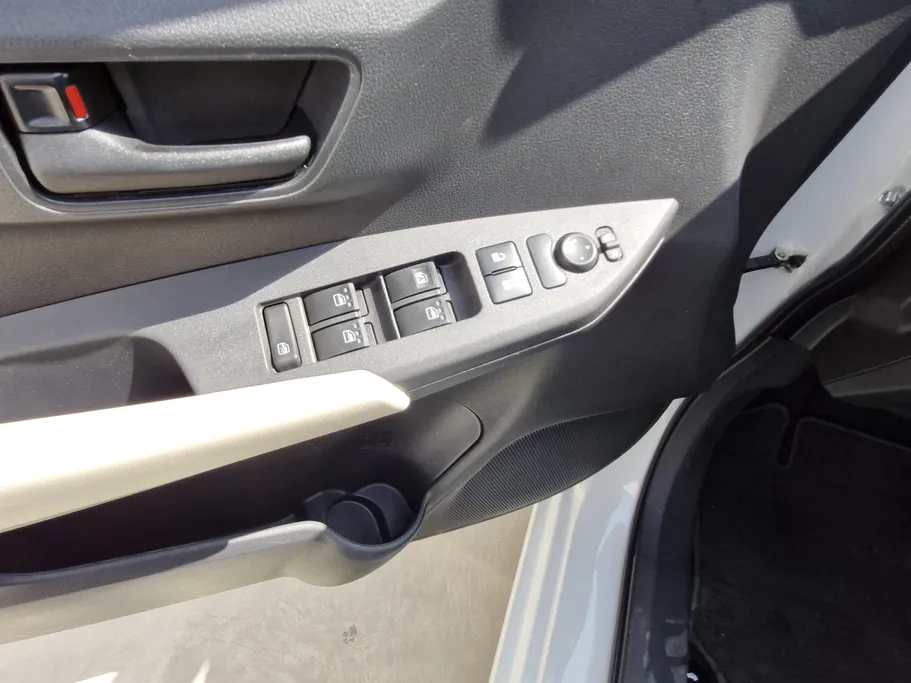 2024 Toyota Yaris  Y 
